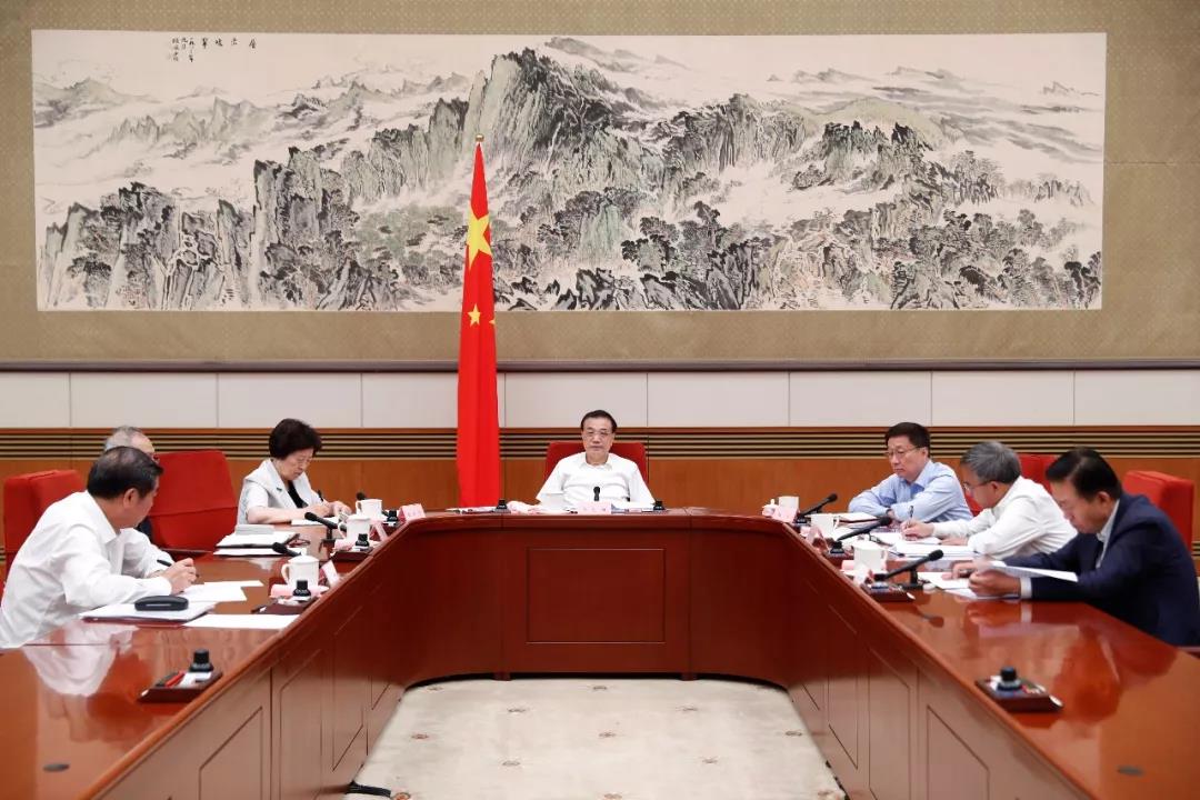 李克强_应对气候变化及节能减排工作领导小组会议20190711.jpg